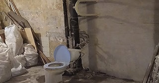 Демонтаж сантехкабины в панельном доме - цена от 1050 рублей | Сварной-Мнч